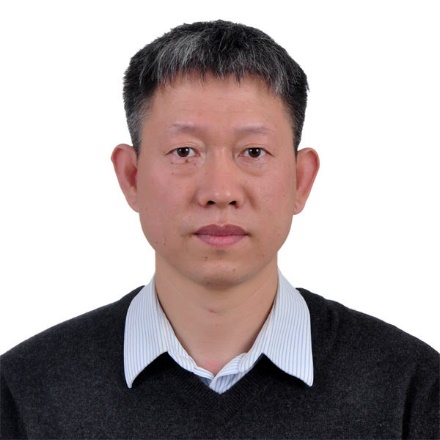 　魏泽辉，辽宁朝阳人，西北农林科技大学副教授、博导。畜禽繁育专家。研究方向：动物遗传育种与繁殖。