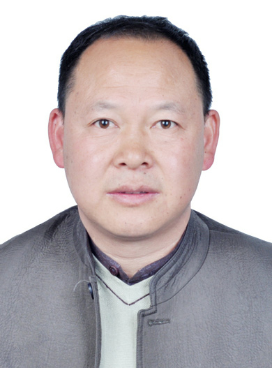 　孔令富，云南农业大学教授，渔业专家。