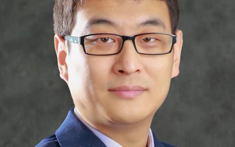 　郭刚，山西中阳人，山西农业大学副教授、硕导。饲料专家。