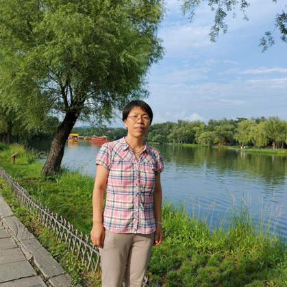 　安胜英（女），河北农业大学副教授、硕导。禽业、中兽药专家。