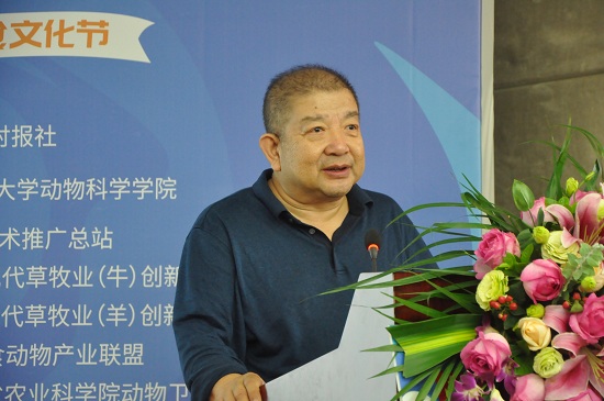 　曹兵海，河北正定人，中国农业大学教授、博导。牛业专家。