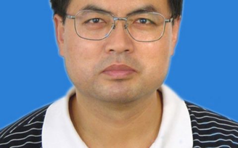 　杨增明，甘肃兰州人，贵州大学教授。家禽繁育专家。
