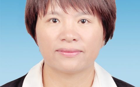 　段新慧（女），云南农业大学副研究员、硕导。草业专家。