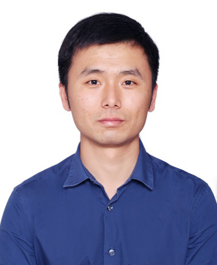 　王克君，黑龙江人，河南农业大学副教授、硕导。畜禽遗传专家。