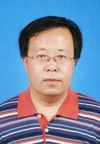　王小山，河北围场人，扬州大学副教授、博导，草业专家。