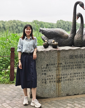 　韩帅娟（女），河北邯郸人，河北农业大学副教授、硕导。动物营养专家。