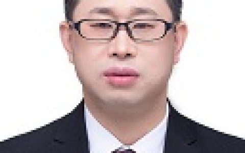 　李国喜，河南南阳人，河南农业大学教授、硕导，遗传育种专家。