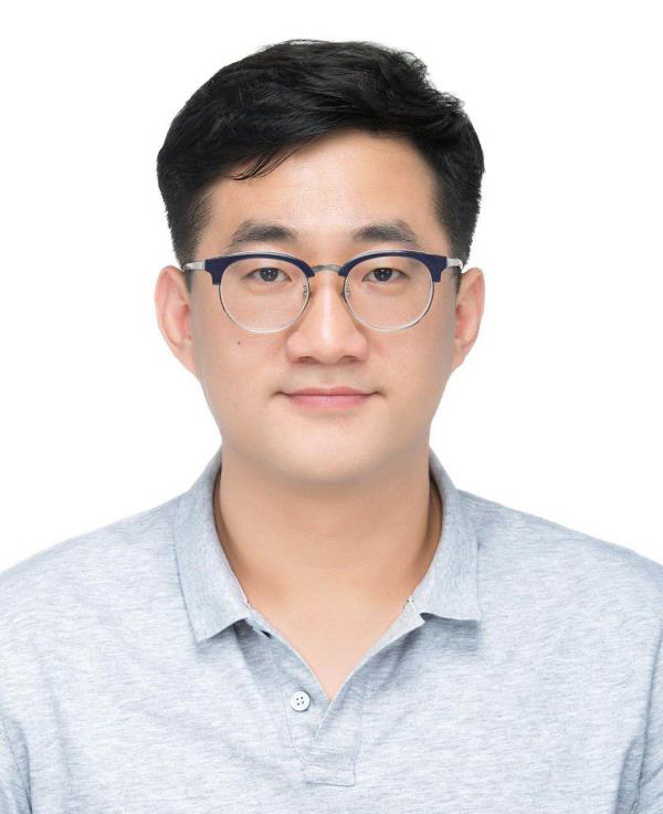 　刘树栋，河北沧州人，河北农业大学讲师、硕导，畜禽营养专家。