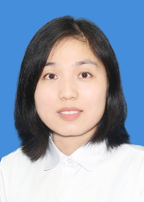 　韩素芳（女），山东菏泽人，华南农业大学副教授，宠物专家。