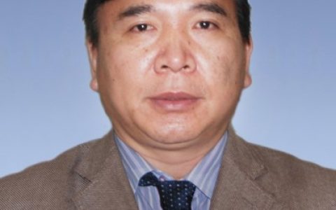　李明，河南永城人，河南农业大学教授、博导，特种经济动物专家。